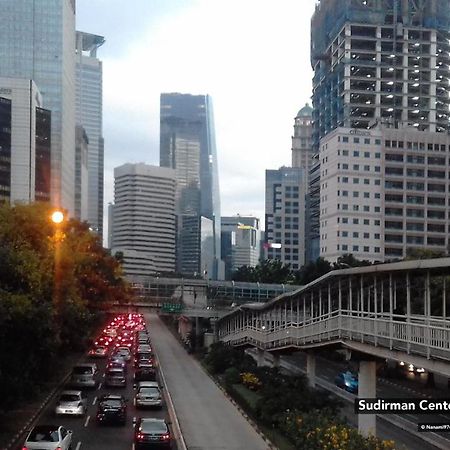 เซนรูม ปัตรา กูนิงัน ชาเรียะห์ Hotel จาการ์ตา ภายนอก รูปภาพ